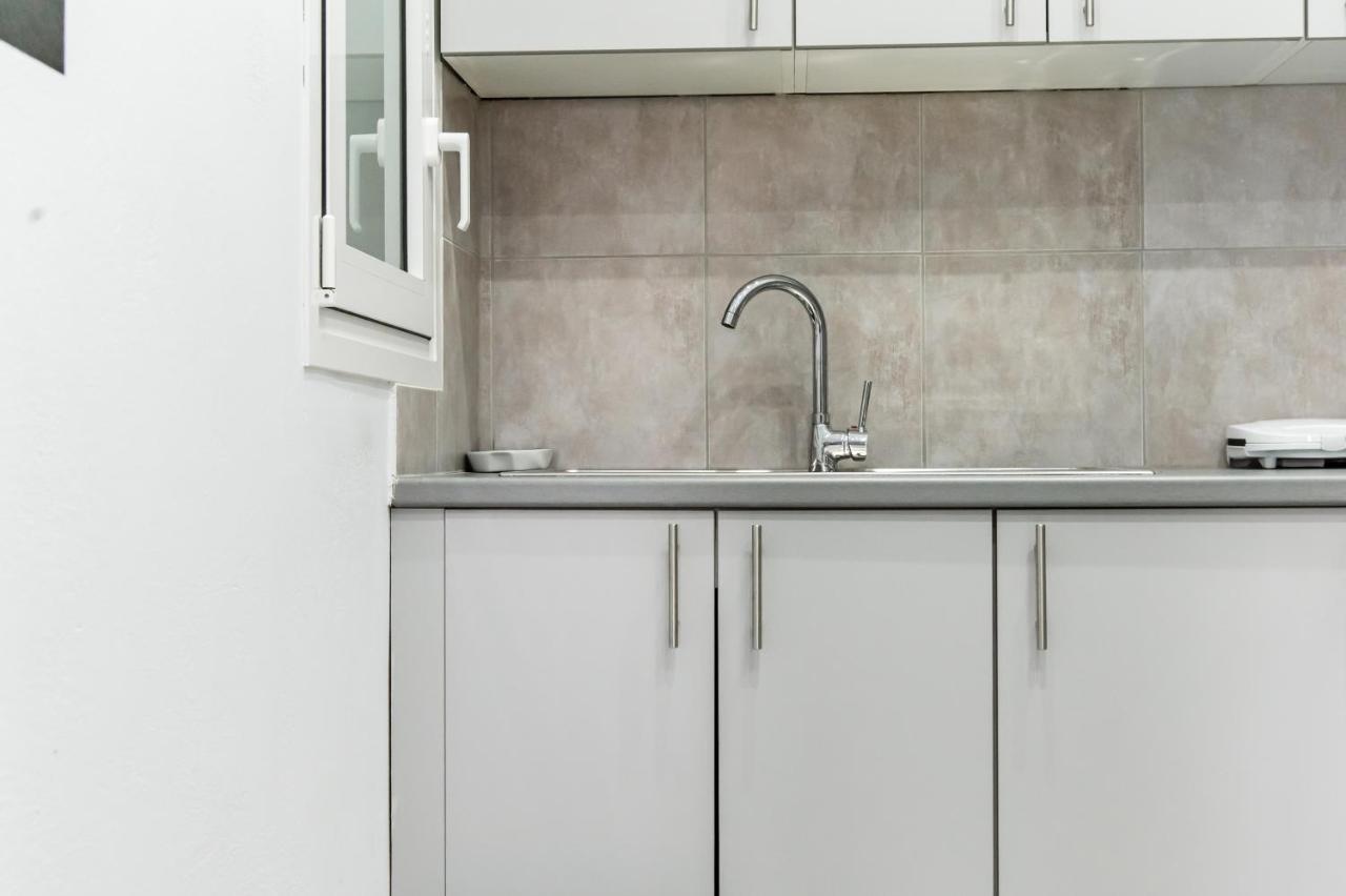 Minimalistic Apartment Petros Ираклион Экстерьер фото