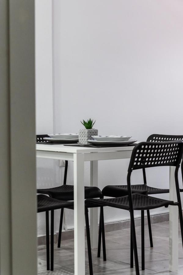 Minimalistic Apartment Petros Ираклион Экстерьер фото